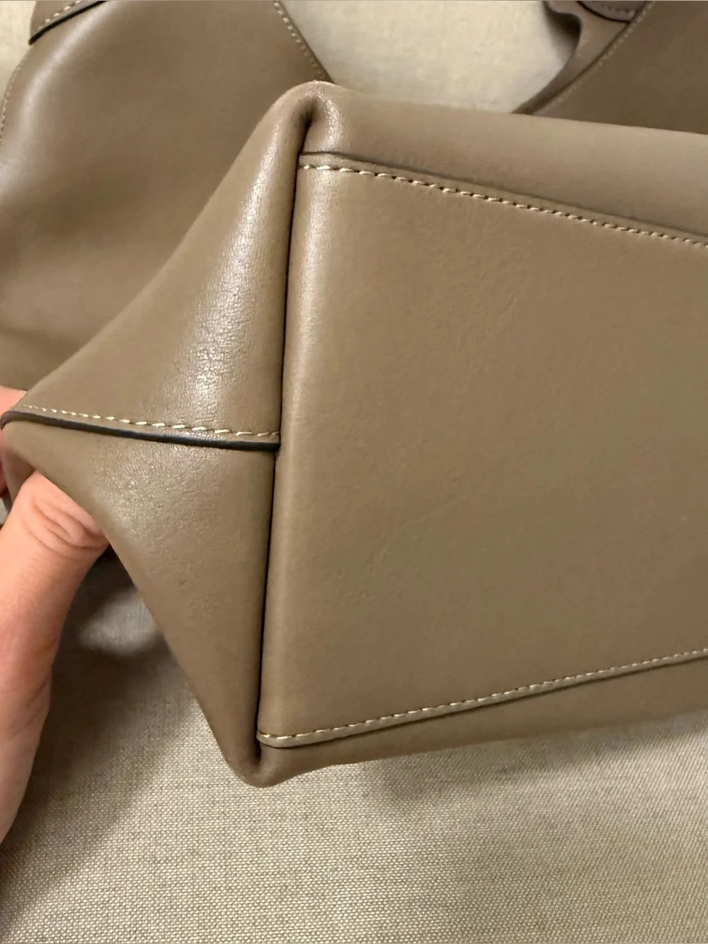 Coach excellent minimal